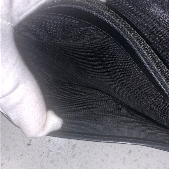 Salvatore Ferragamo Black Leather Wallet with Gold Clasp - Picture 14 of 16